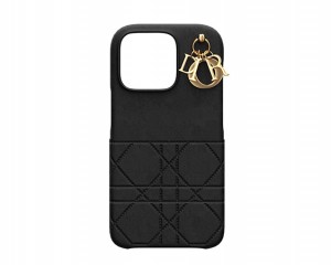 What are the advantages of attaching leather to the phone case?