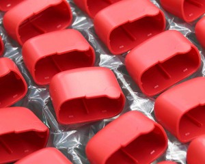 The production process and core advantages of brightly colored injection molded shells
